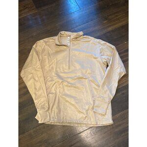 NWOT USAF heat-retentive, moisture-resistant sleeping shirt size large half zip